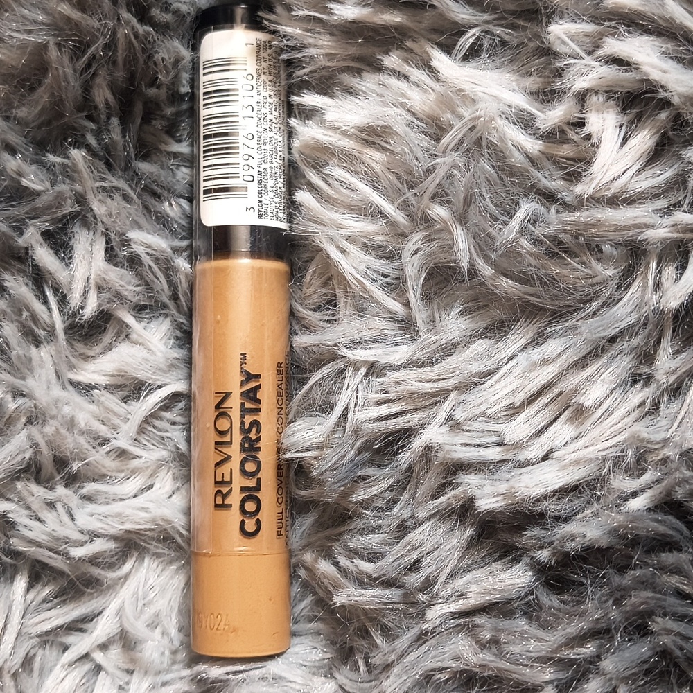060 Deep - Revlon ColorStay Full Coverage Concealer